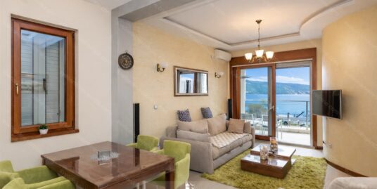 Stan na prvoj liniji mora Meljine Herceg Novi pogled na more | ID-S2263