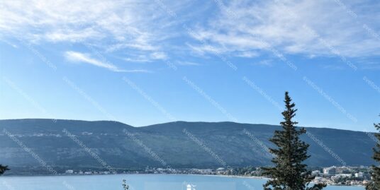 Trosoban stan 100m² sa pogledom na more – Herceg Novi S2249