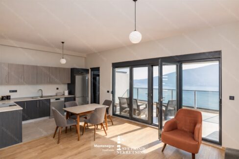 prodaja stan topla 2 herceg novi pogled na more s2256 svetionik nekretnine (13)