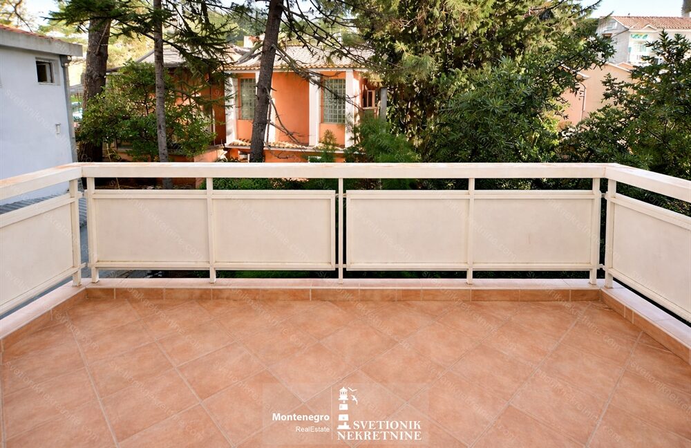 svetionik nekretnine 1624