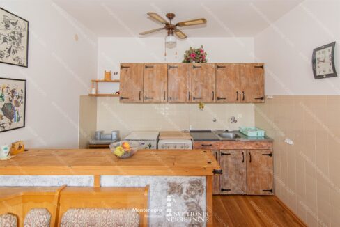 svetionik nekretnine prodaja stan herceg novi topla apartment for sale s1842 (8)