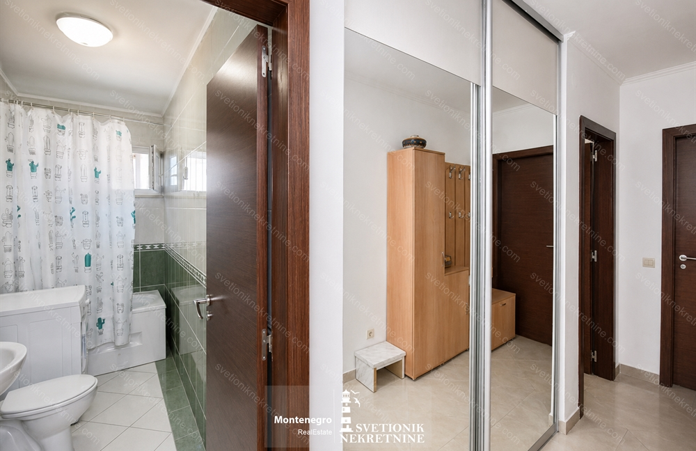 prodaja garsonjera igalo prvi red do mora id s2280 svetionik nekretnine 9