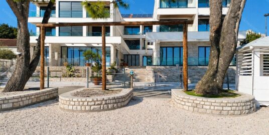 Jednosoban stan Igalo prvi red do mora novogradnja 41m2 prodaja stan Herceg Novi | S2279