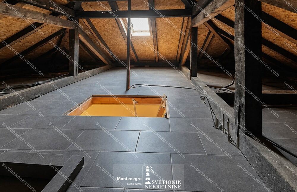 prodaja kamena kuca kotor muo prvi red svetionik nekretnine K842 (16)