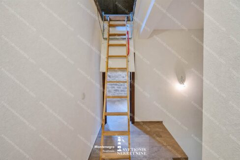 prodaja kamena kuca kotor muo prvi red svetionik nekretnine K842 (18)