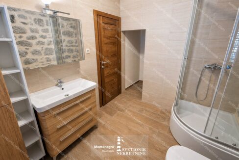 prodaja kamena kuca kotor muo prvi red svetionik nekretnine K842 (26)