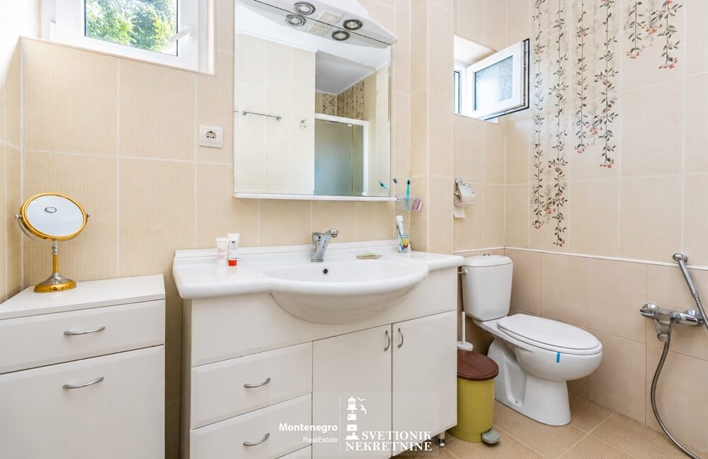 duplex stan panoramski pogled more njivice herceg novi id s2301 (18)